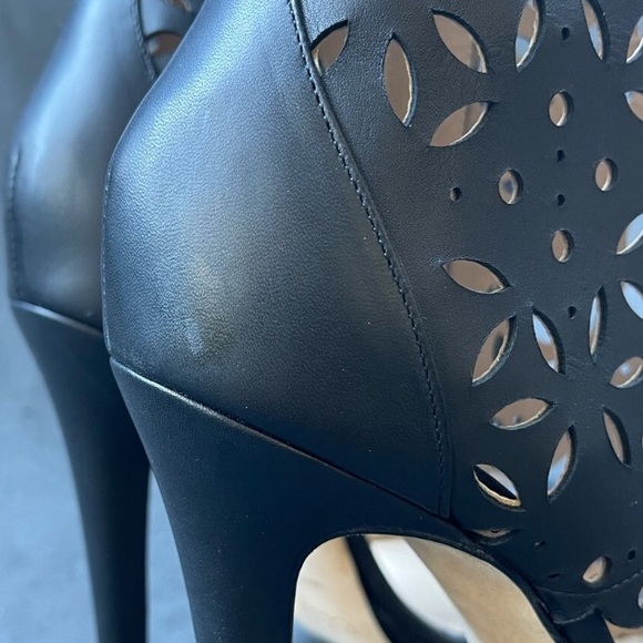 NWOT Oscar De La Renta x Sergio Rossi SEC Laser Cut Stiletto Bootie … - Picture 8 of 9